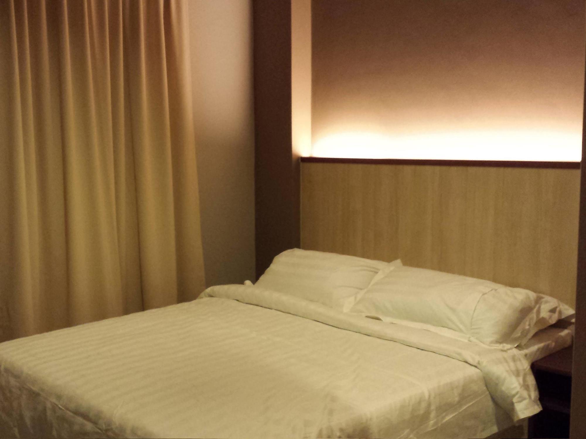 Tribeca Suites Kuching Exterior foto
