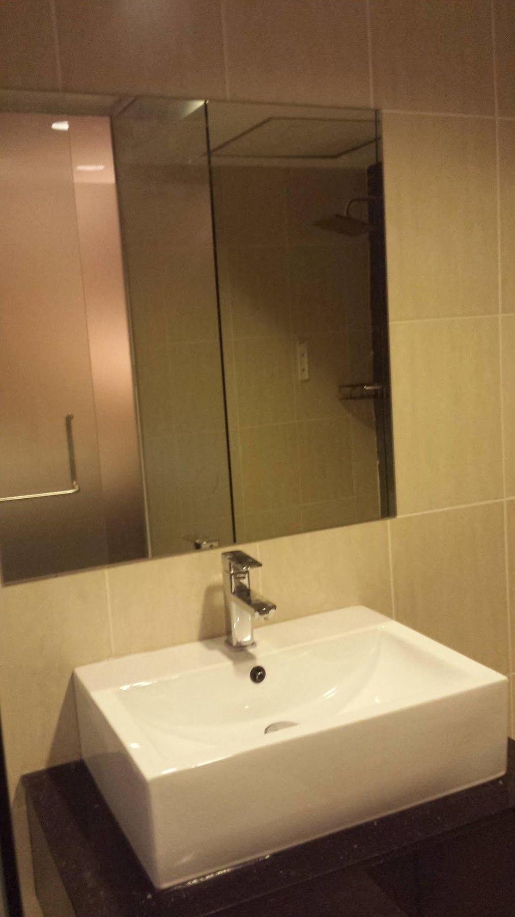 Tribeca Suites Kuching Exterior foto